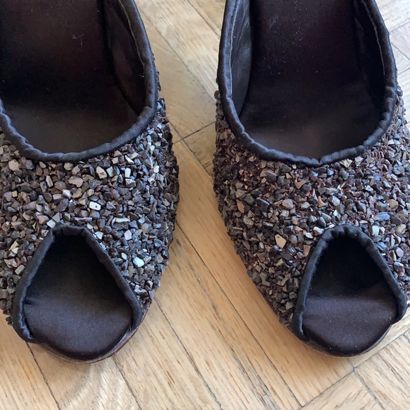 Brown slip on heels - Picture 3 of 6